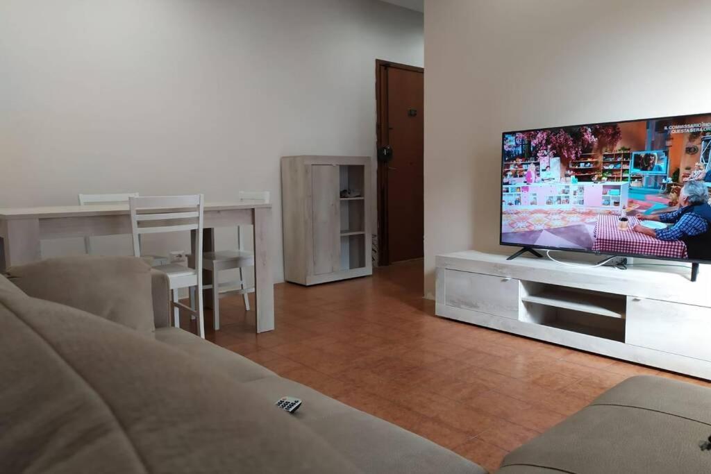 Beach House, 300 M Dal Mare, מרינה די מסה מראה חיצוני תמונה