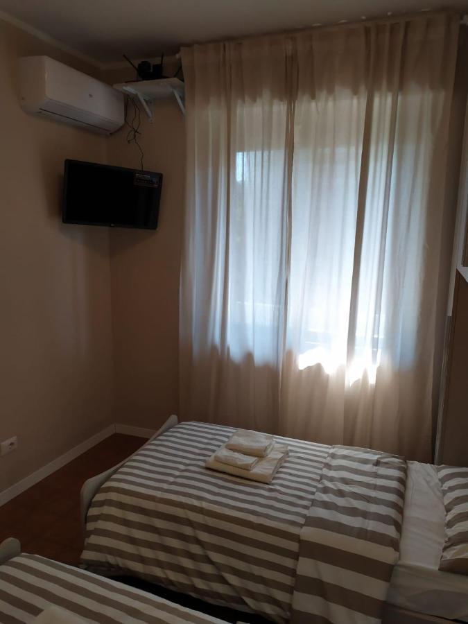 Beach House, 300 M Dal Mare, מרינה די מסה מראה חיצוני תמונה