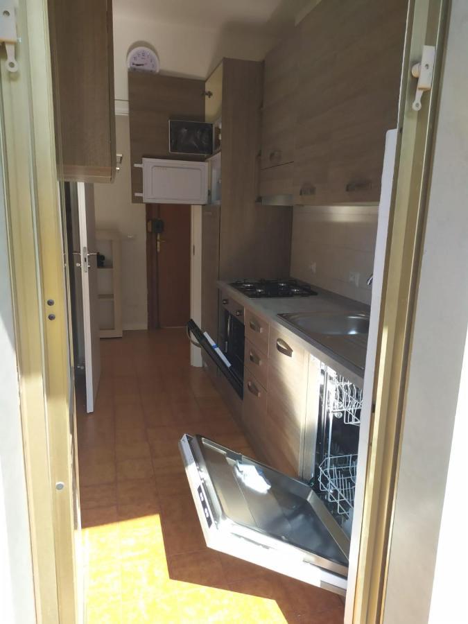Beach House, 300 M Dal Mare, מרינה די מסה מראה חיצוני תמונה